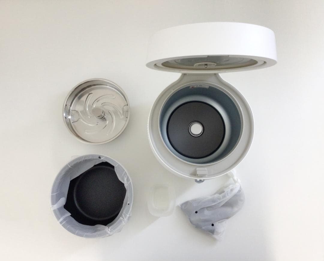 AINX　糖質カット炊飯器　ホワイト　AX-RC3 W
