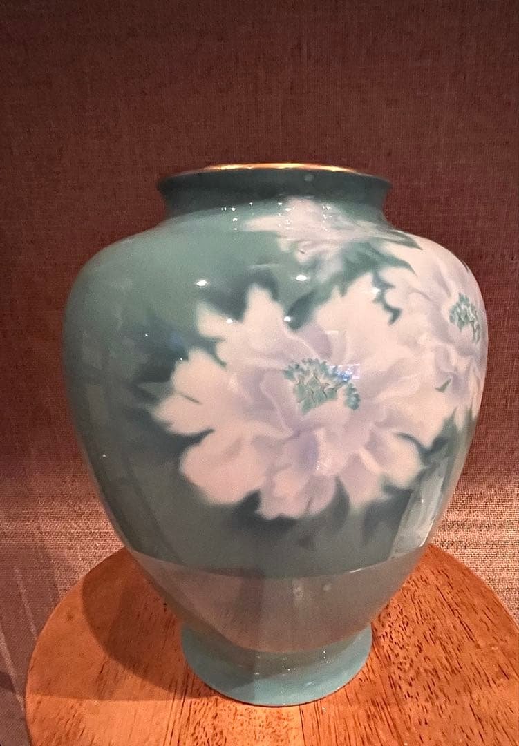 彩色磁絵 美しい青色の花柄陶器花瓶