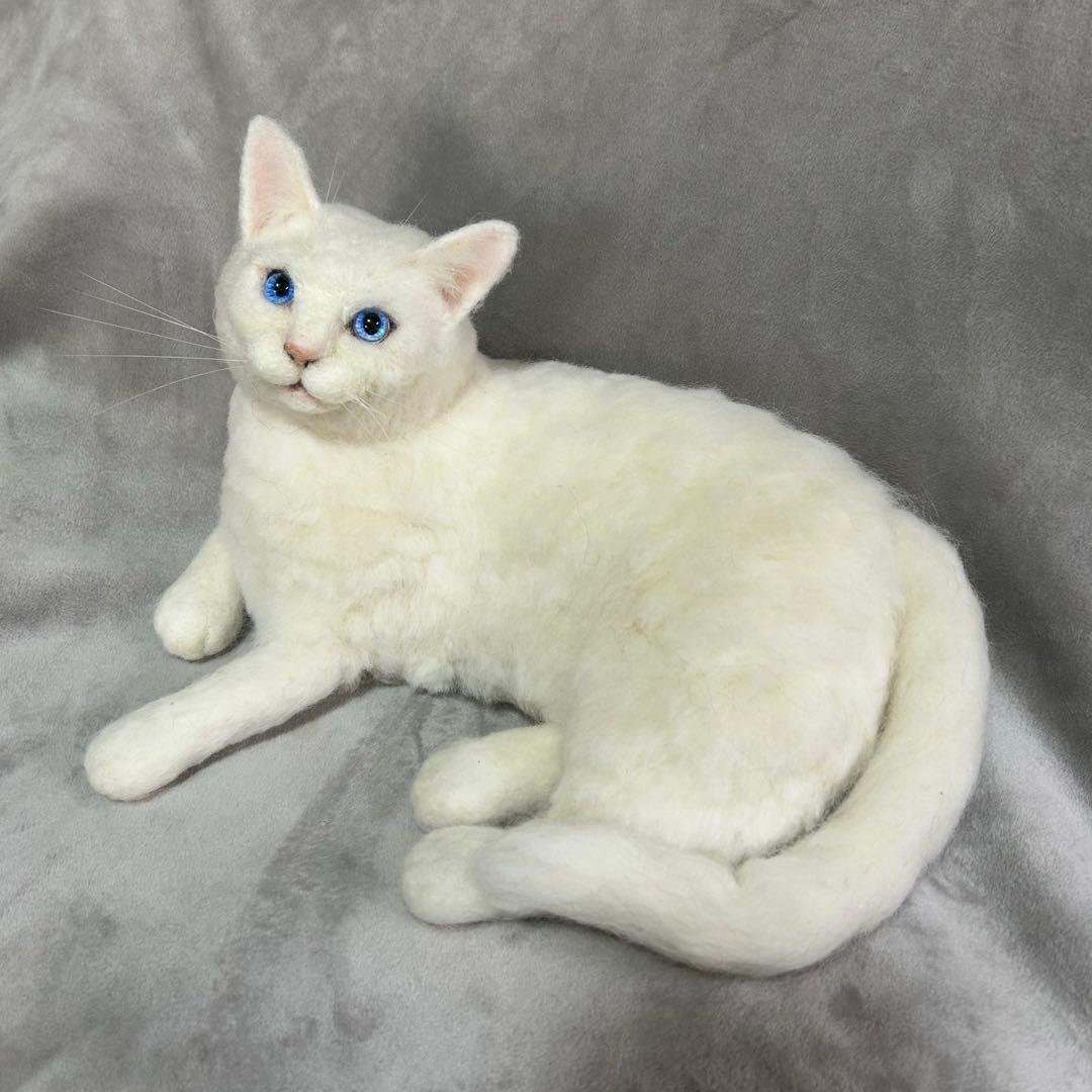 羊毛フェルト 猫 ハンドメイド　front